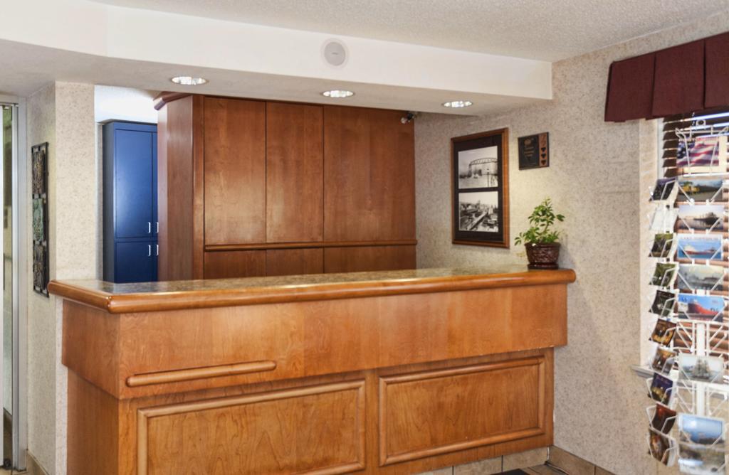 Downtown Duluth Inn Экстерьер фото